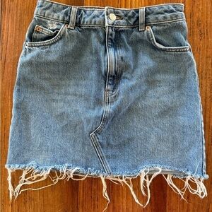 Topshop Cotton Denim Distressed Denim Mini Frayed Hemline / US 4